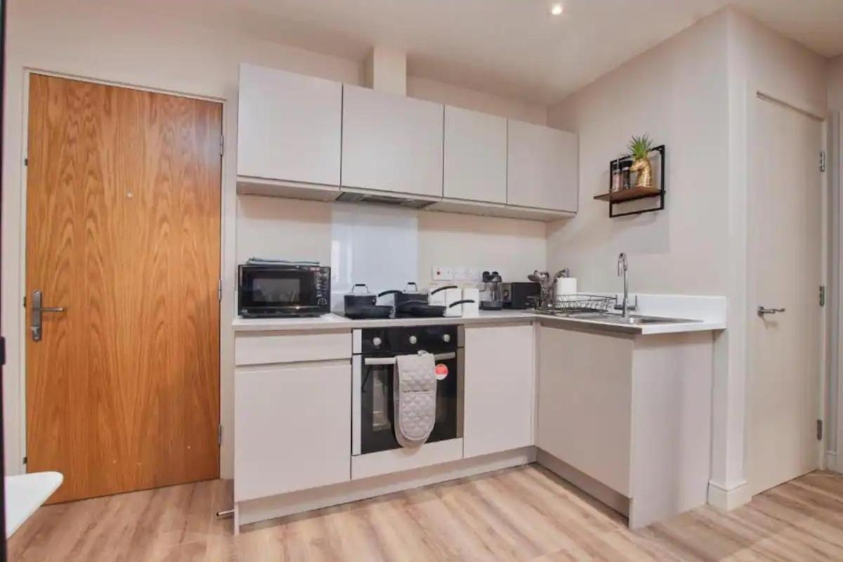 Beautiful 1 Bedroom Flat In Leeds - Sleeps 4 Leeds (West Yorkshire) Exterior photo