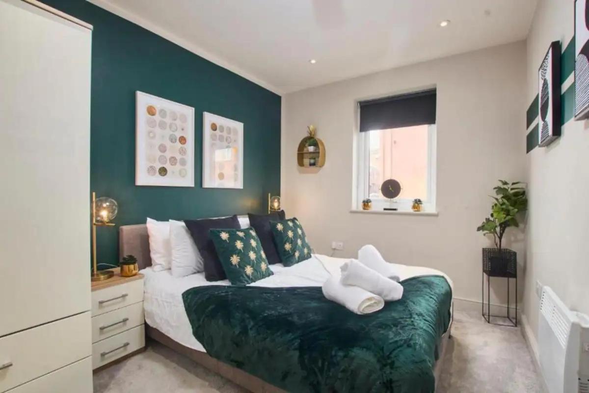 Beautiful 1 Bedroom Flat In Leeds - Sleeps 4 Leeds (West Yorkshire) Exterior photo