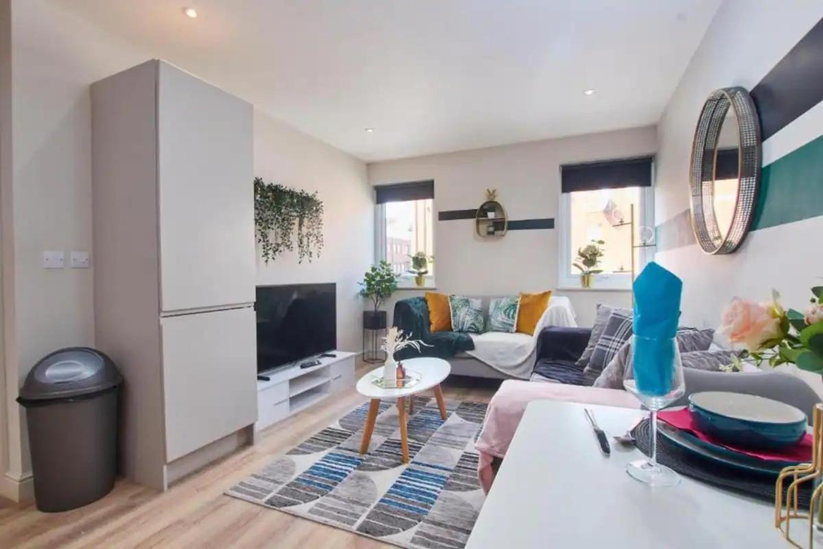 Beautiful 1 Bedroom Flat In Leeds - Sleeps 4 Leeds (West Yorkshire) Exterior photo